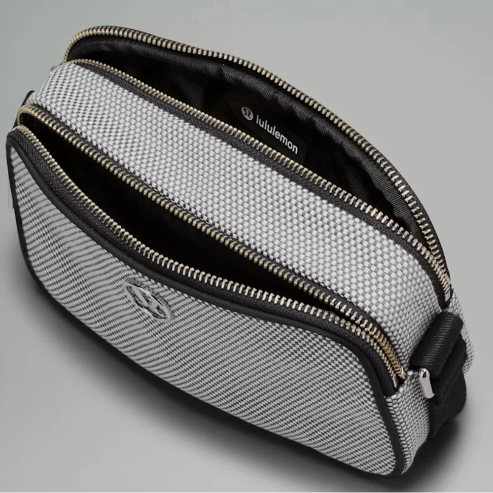 Lululemon Canvas Crossbody Camera Bag - Picture 2 of 4